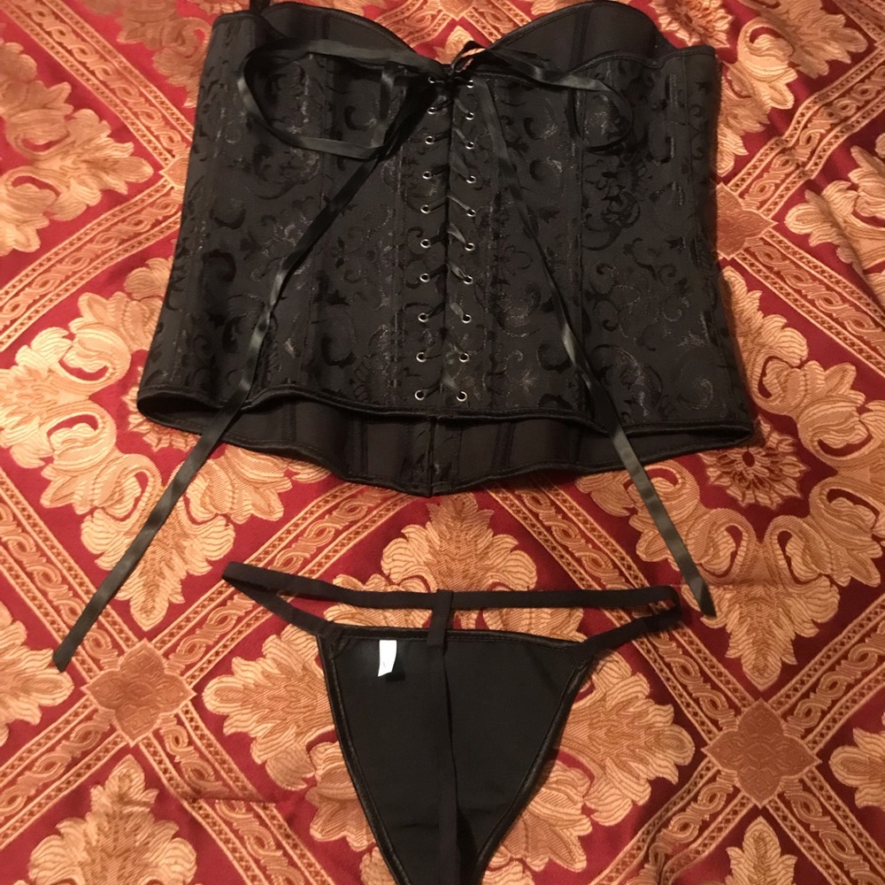Push up corset, bustier or bodice and thong